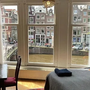 Couette-café Canal View